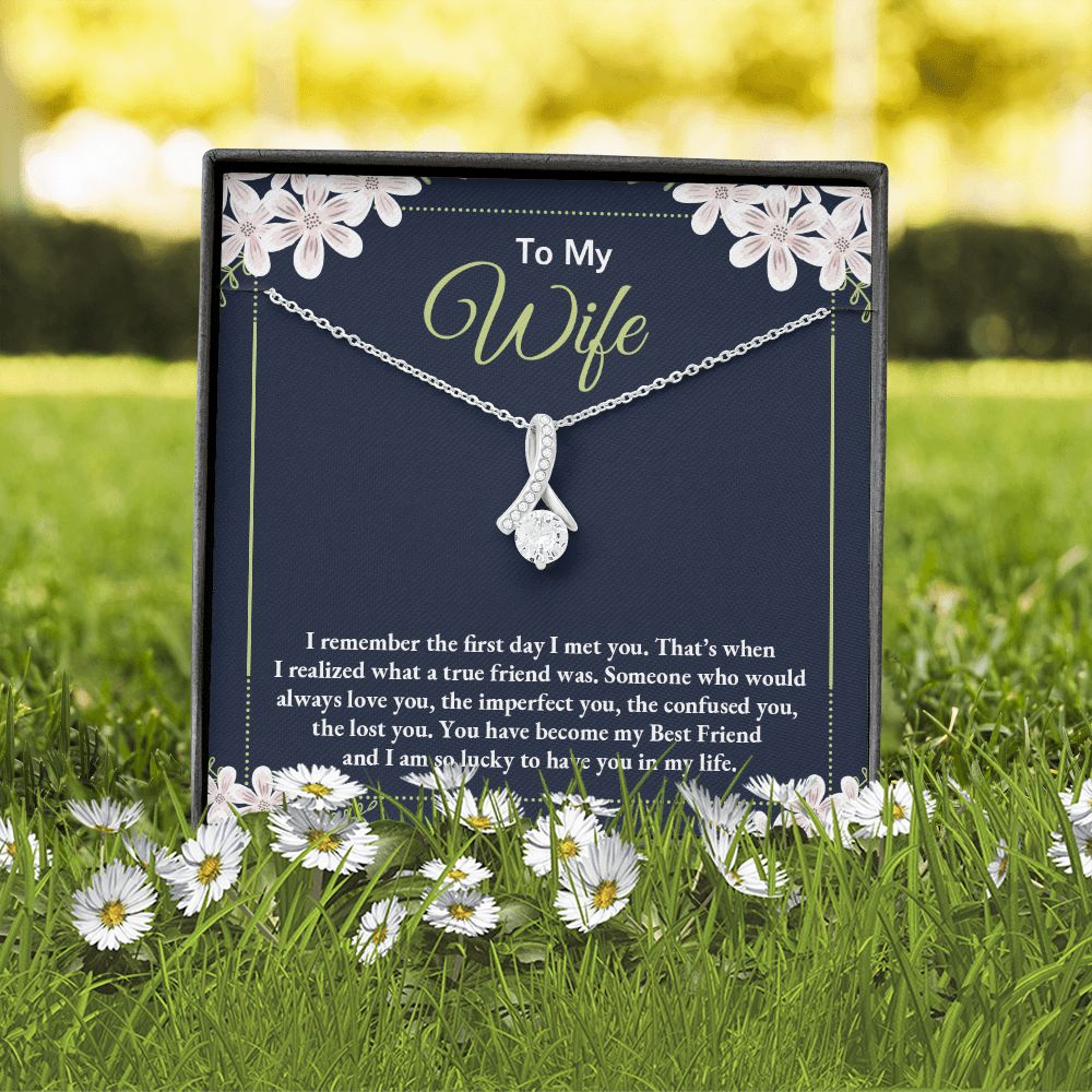 To My Wife, I Remember the First Day I Met You-Alluring Beauty Necklace